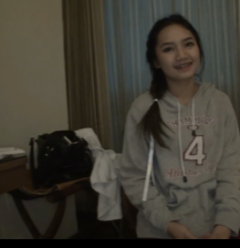 gadis belia ini di tipu katanya di masuk kan kerja kantor tapi malah dibawah di hotel