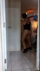 ditingal suami kerja , istri main sama tetangga